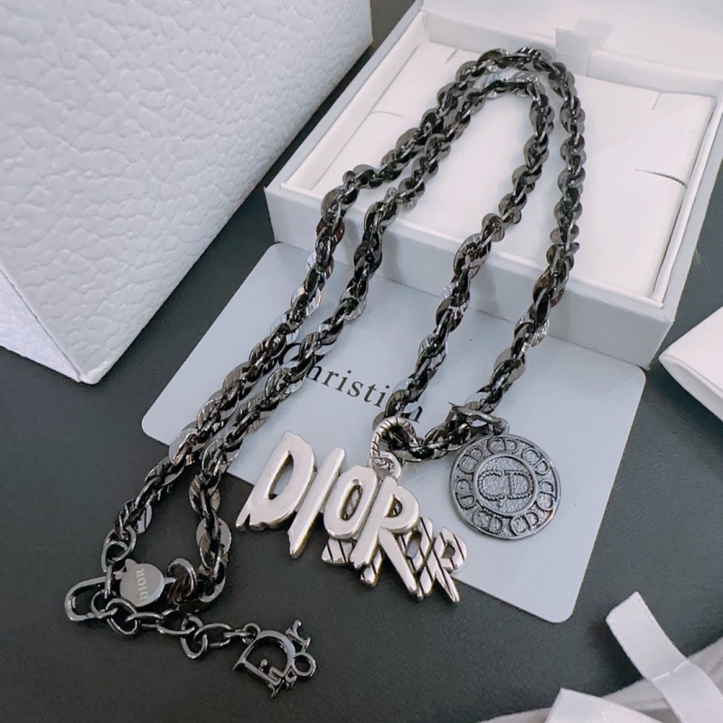 chr1st1an D10r necklaces